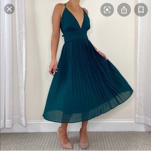 Lulus Pleated Midi Dress